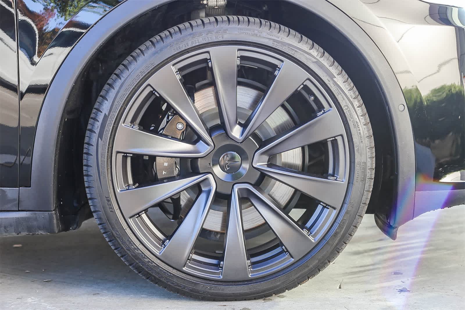 Thumbnail: 2022 Tesla Model X - 10