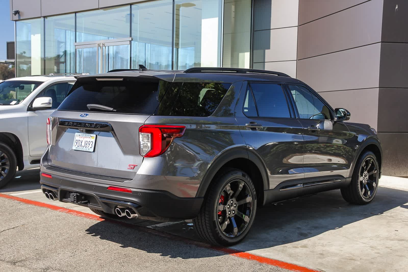 Thumbnail: 2022 Ford Explorer - 7