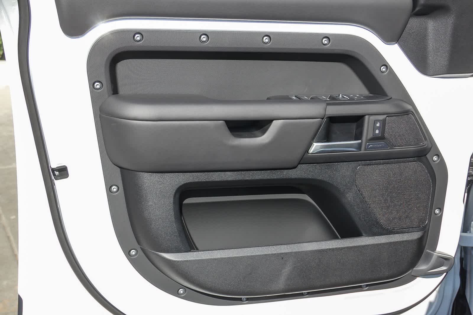 Thumbnail: 2026 Land Rover Defender - 18