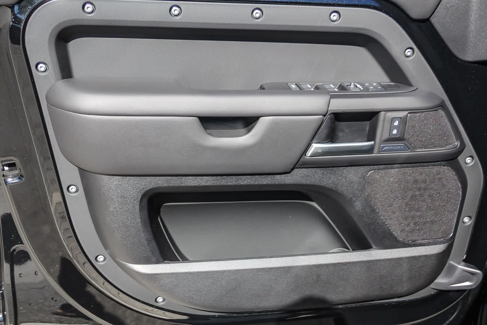 Thumbnail: 2026 Land Rover Defender - 15