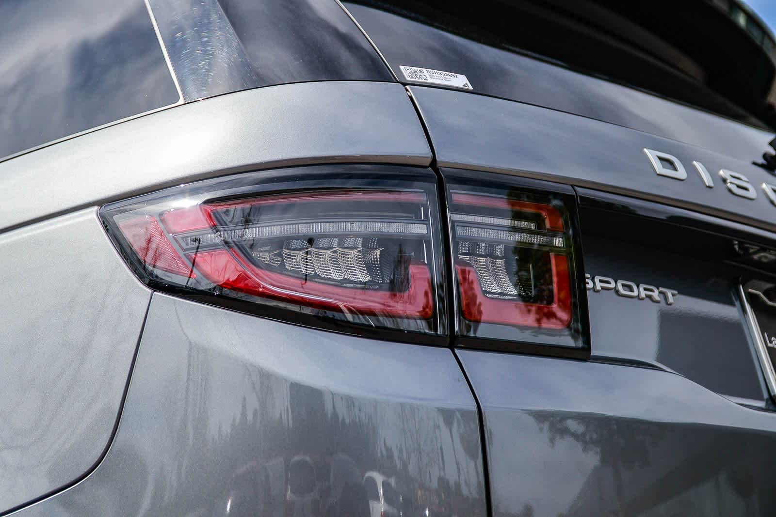 Thumbnail: 2025 Land Rover Discovery Sport - 6