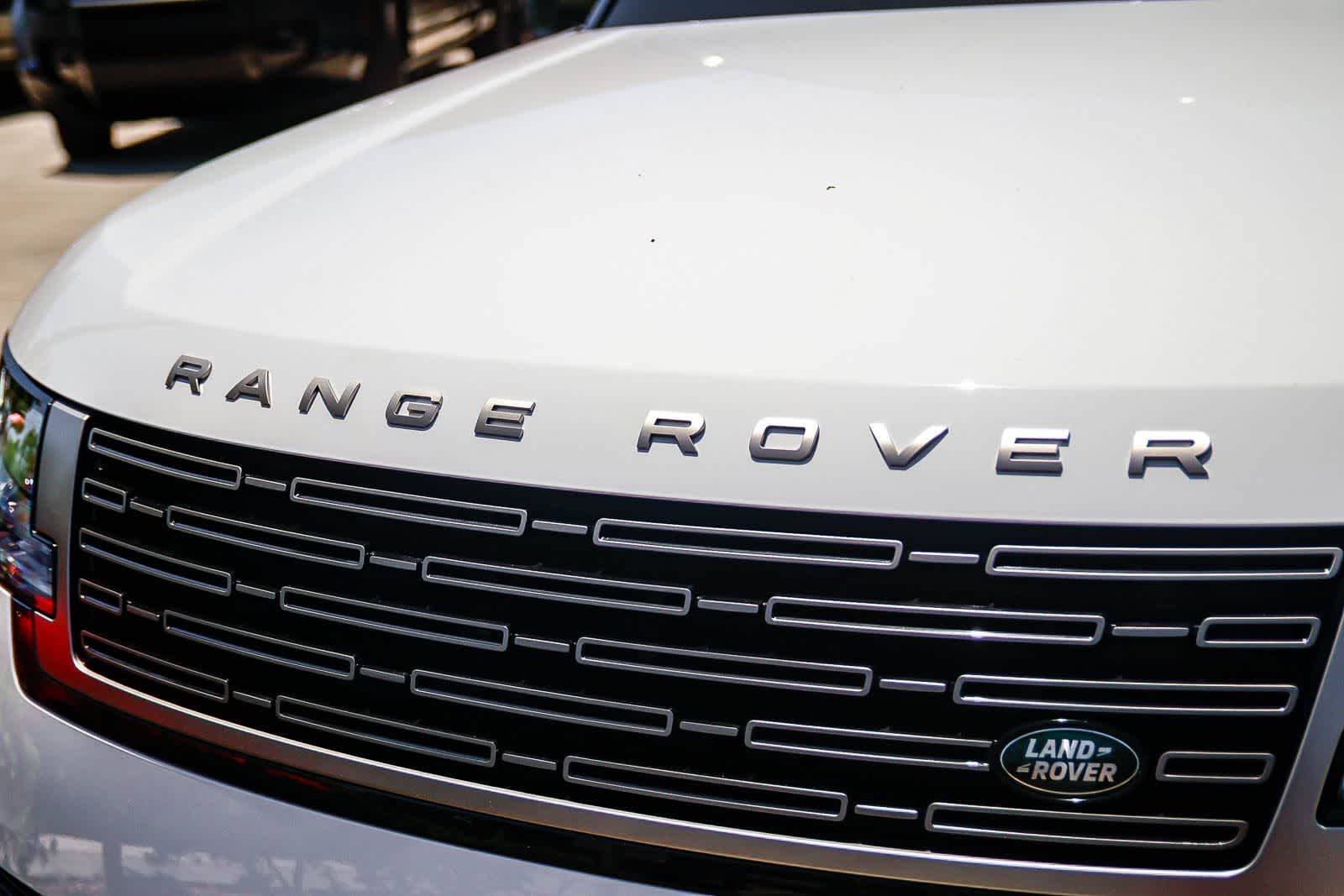 Thumbnail: 2026 Land Rover Range Rover - 11