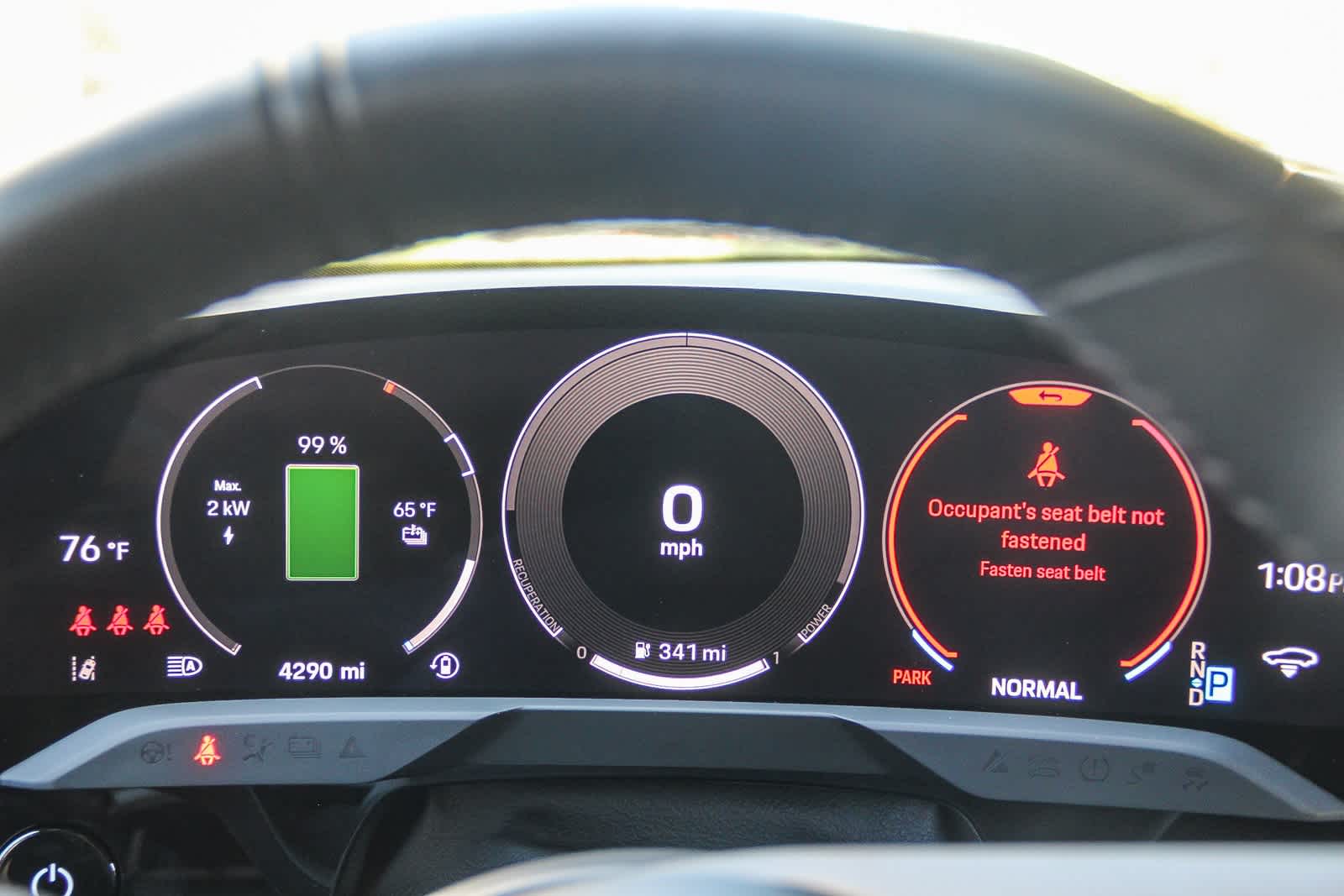 Thumbnail: 2025 Porsche Taycan - 24