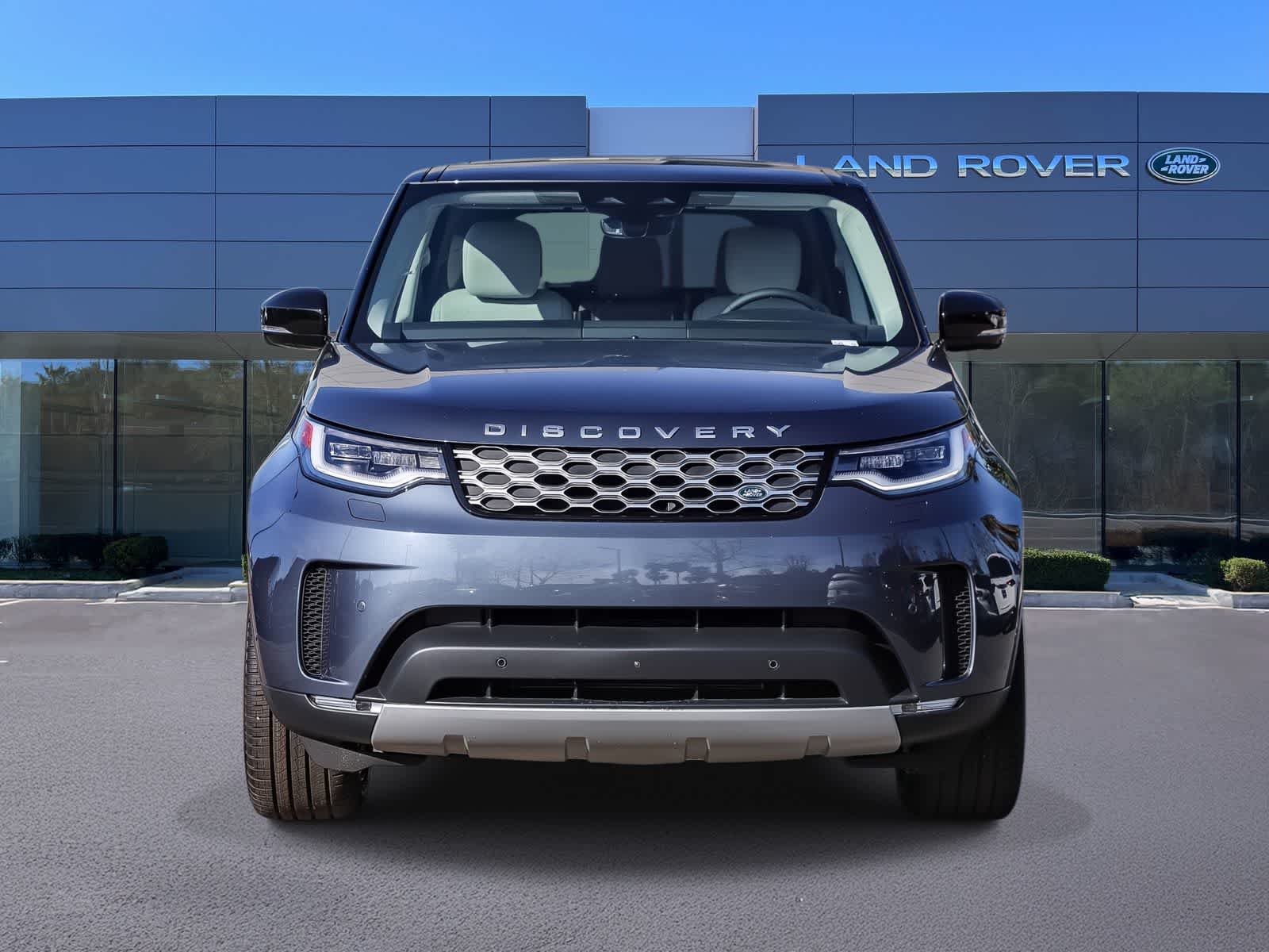 Thumbnail: 2026 Land Rover Discovery - 2