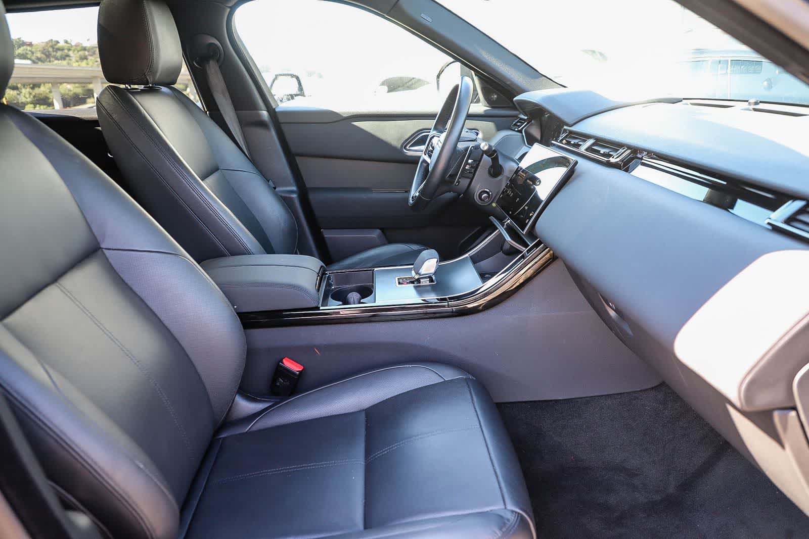 Thumbnail: 2025 Land Rover Range Rover Velar - 14