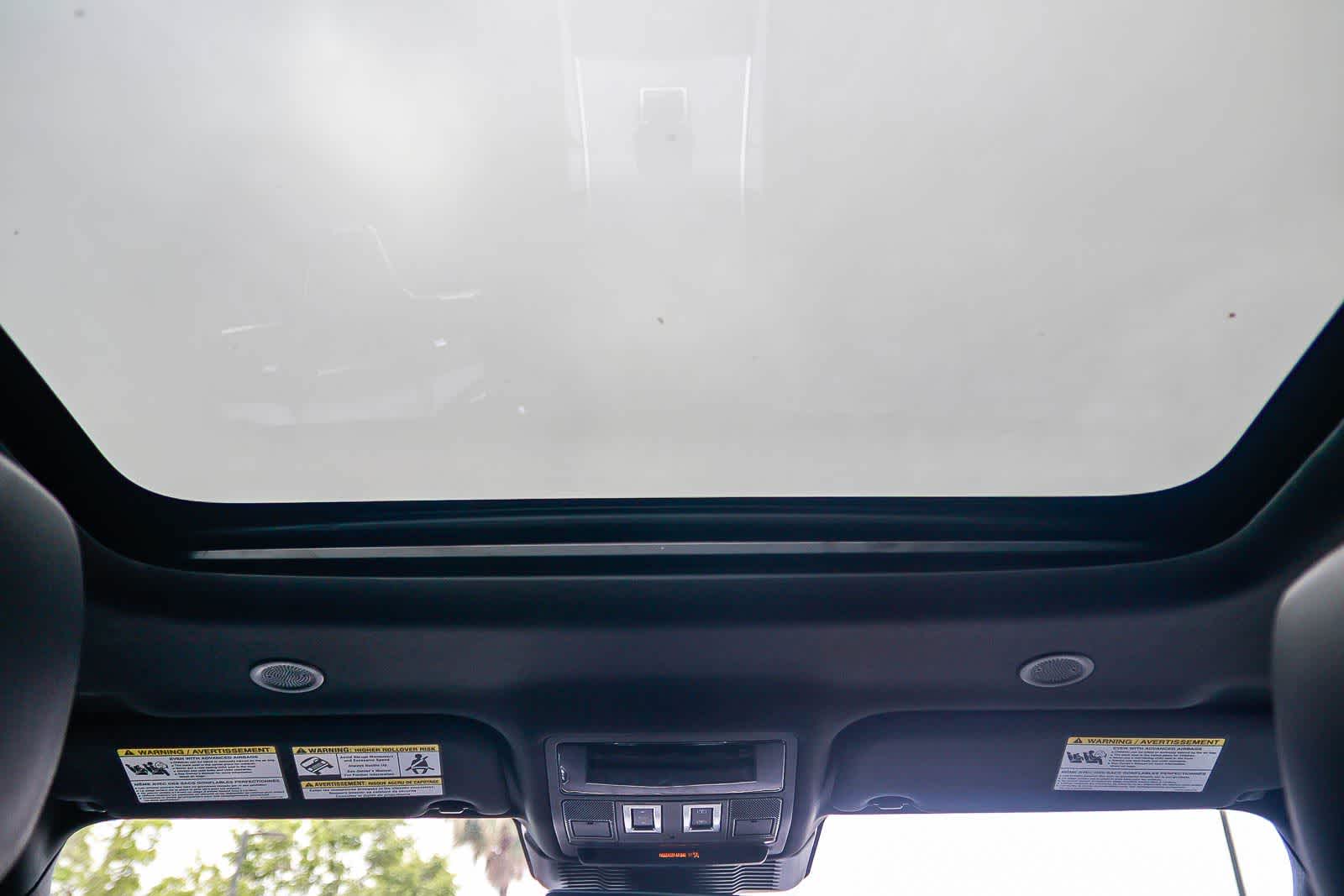Thumbnail: 2026 Land Rover Range Rover Evoque - 16