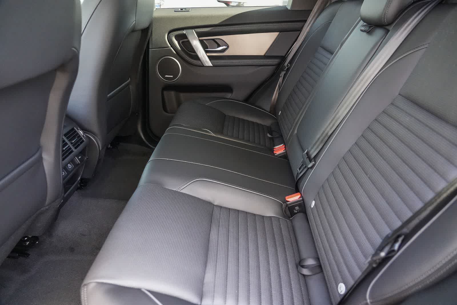 Thumbnail: 2026 Land Rover Discovery Sport - 17