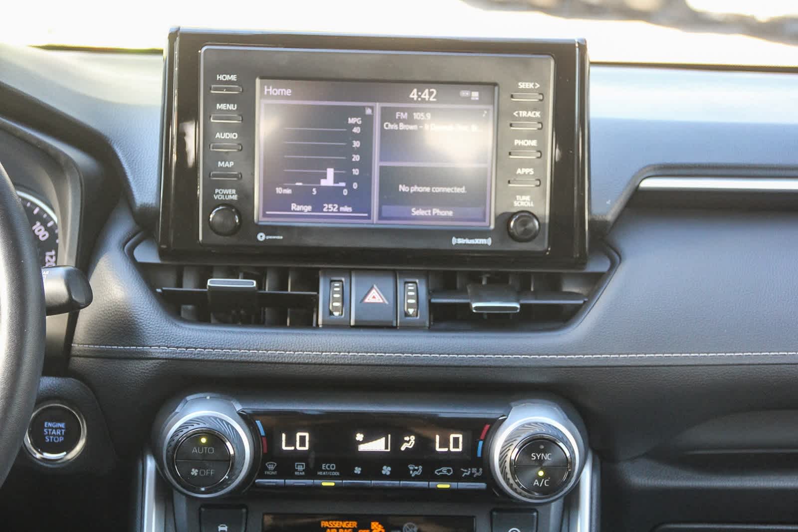 Thumbnail: 2022 Toyota RAV4 - 12