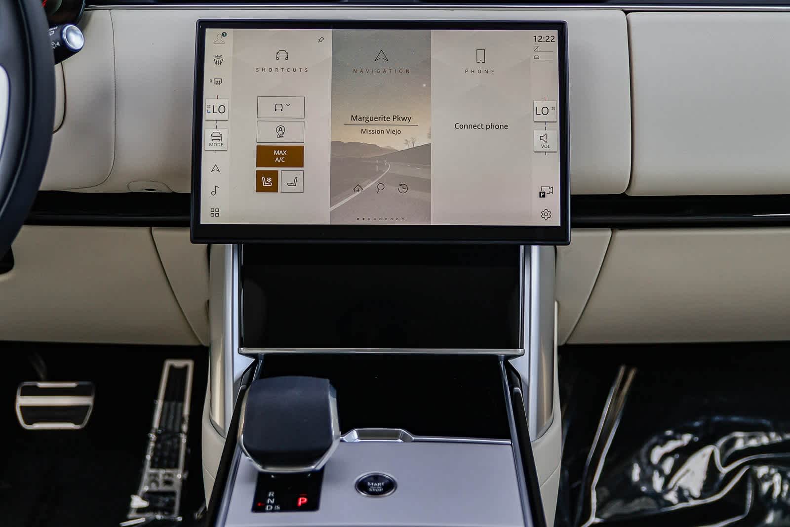 Thumbnail: 2026 Land Rover Range Rover - 13