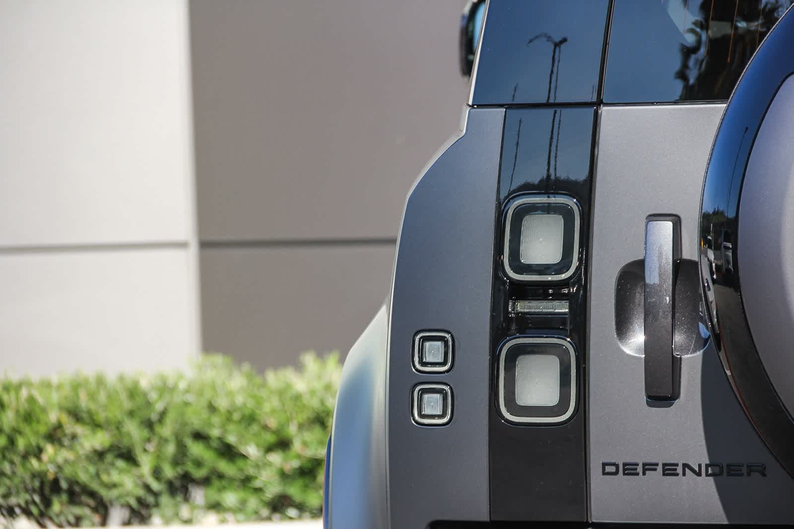 Thumbnail: 2026 Land Rover Defender - 6