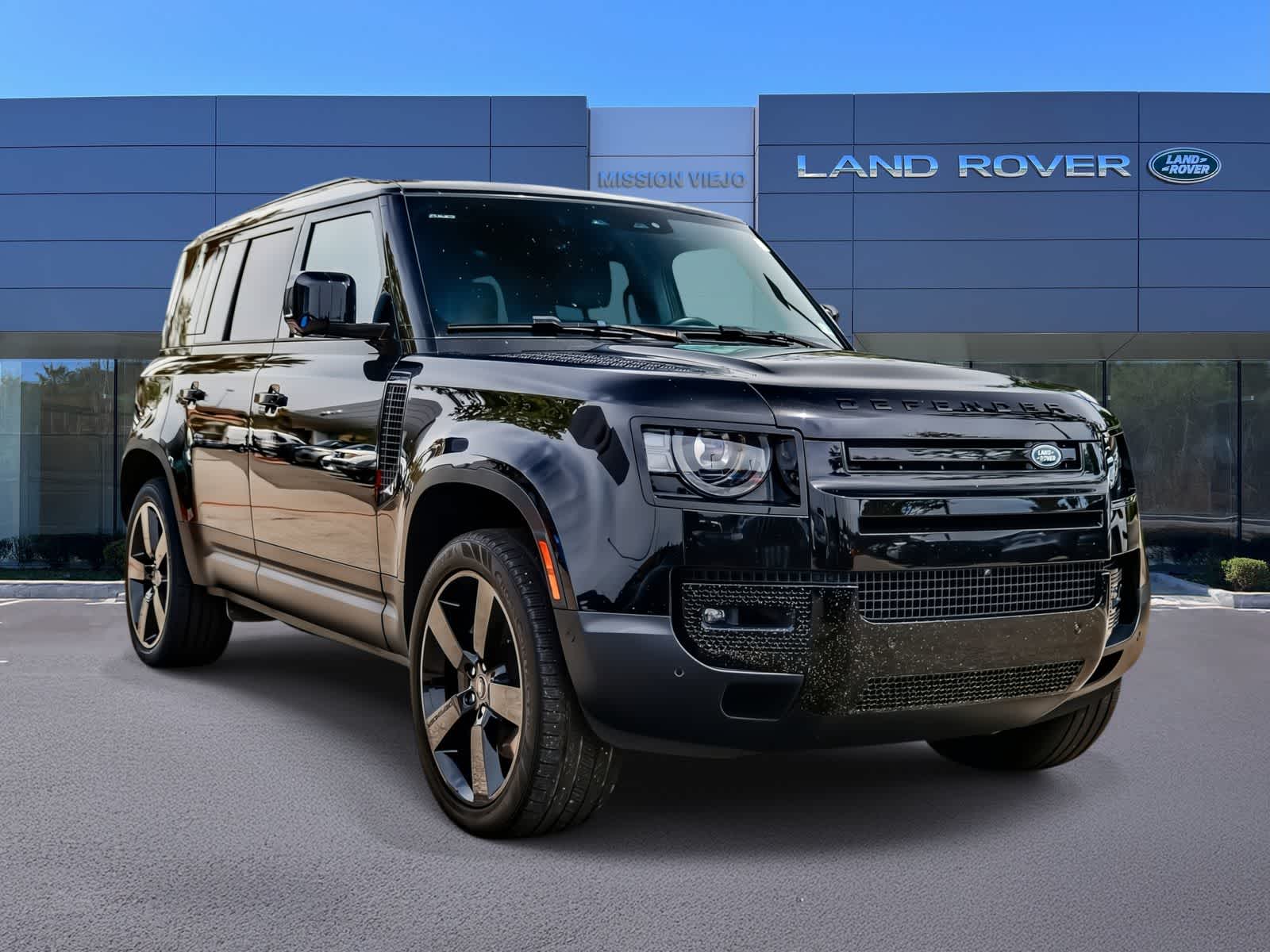 Thumbnail: 2023 Land Rover Defender - 3