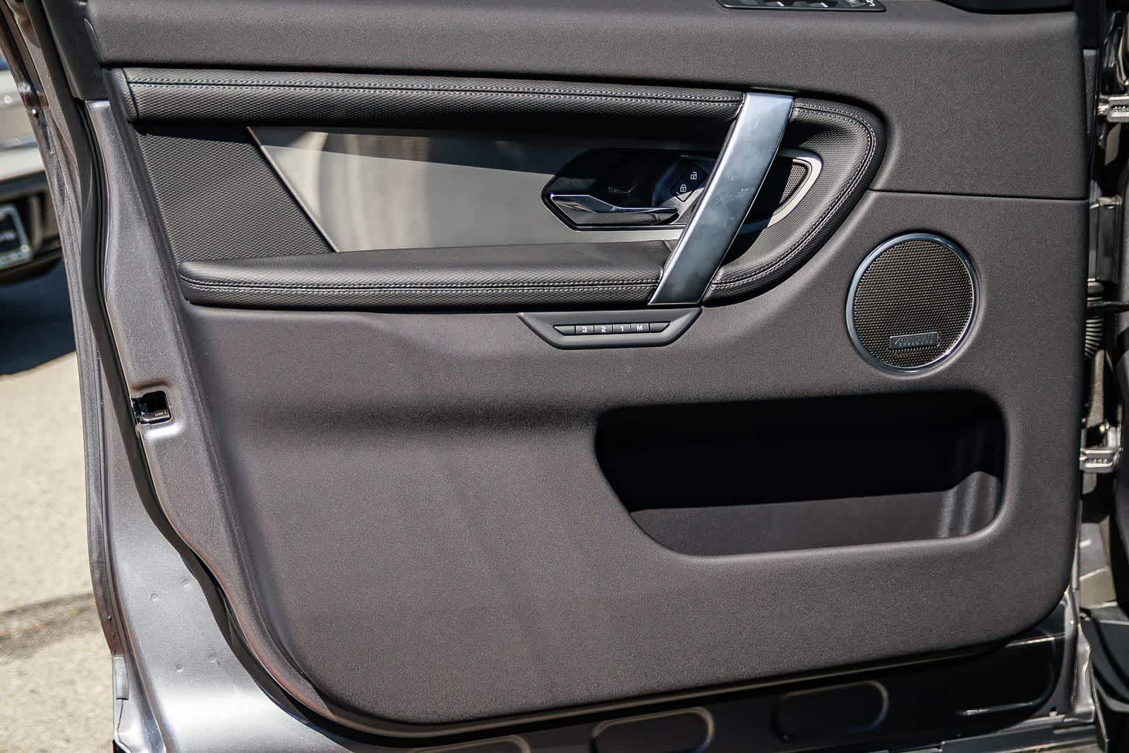 Thumbnail: 2026 Land Rover Discovery Sport - 21