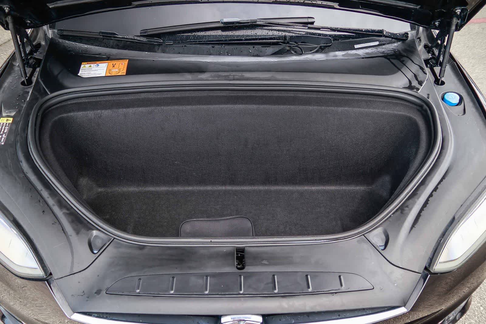 Thumbnail: 2017 Tesla Model X - 30