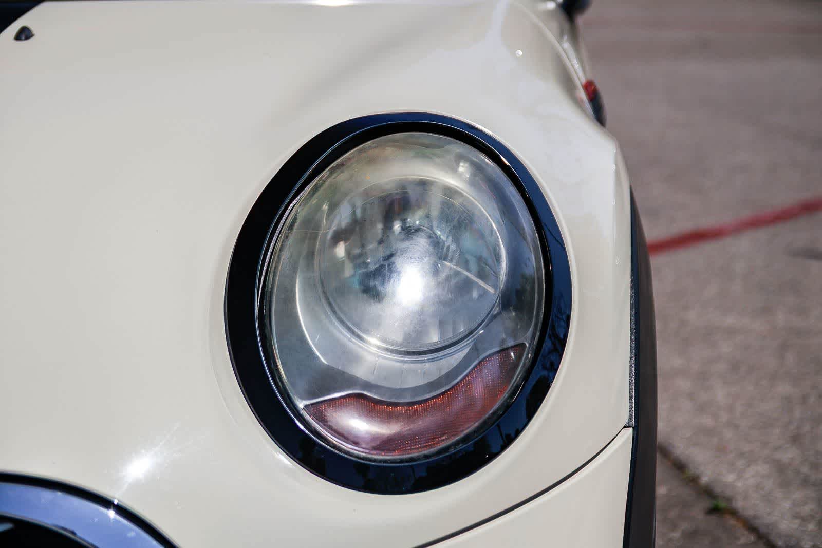 Thumbnail: 2014 MINI Cooper Hardtop - 10