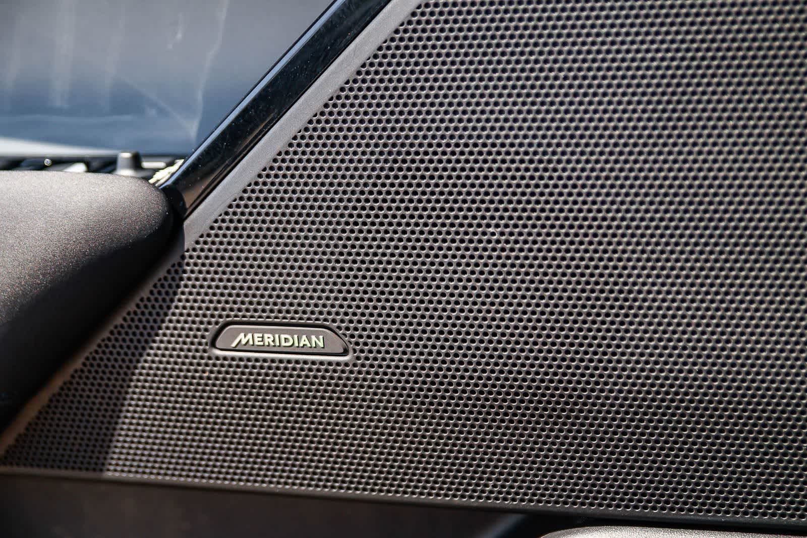 Thumbnail: 2025 Land Rover Range Rover Velar - 23