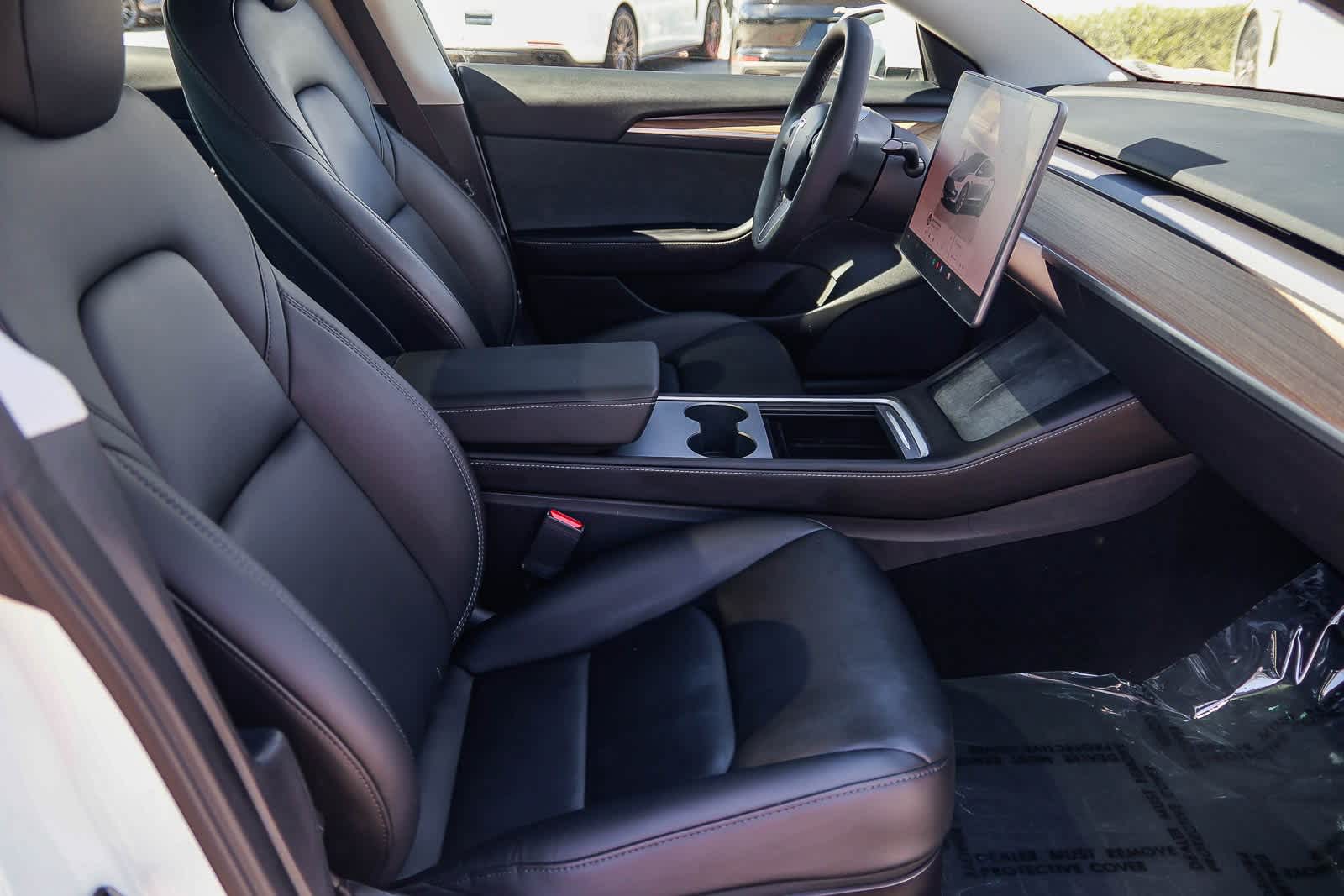 Thumbnail: 2022 Tesla Model 3 - 17