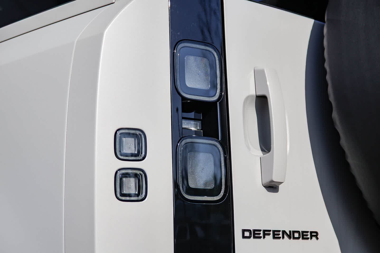 Thumbnail: 2026 Land Rover Defender - 7
