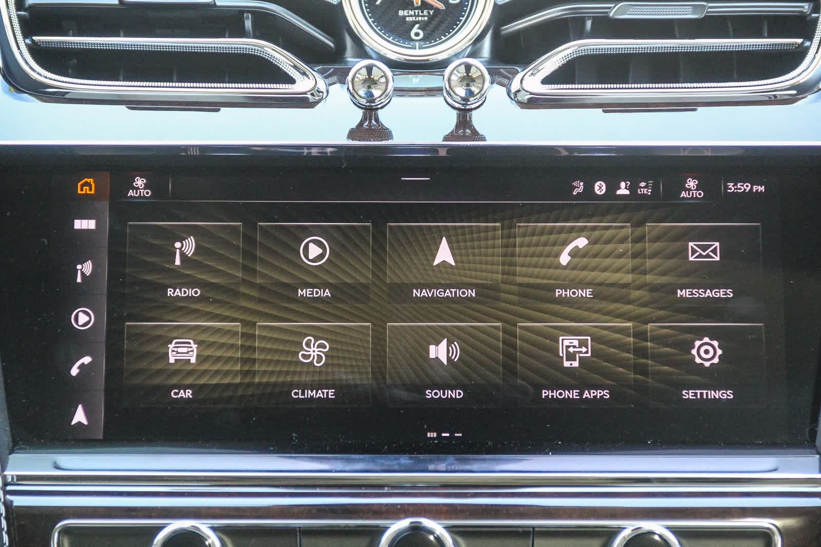 Thumbnail: 2024 Bentley Bentayga - 13