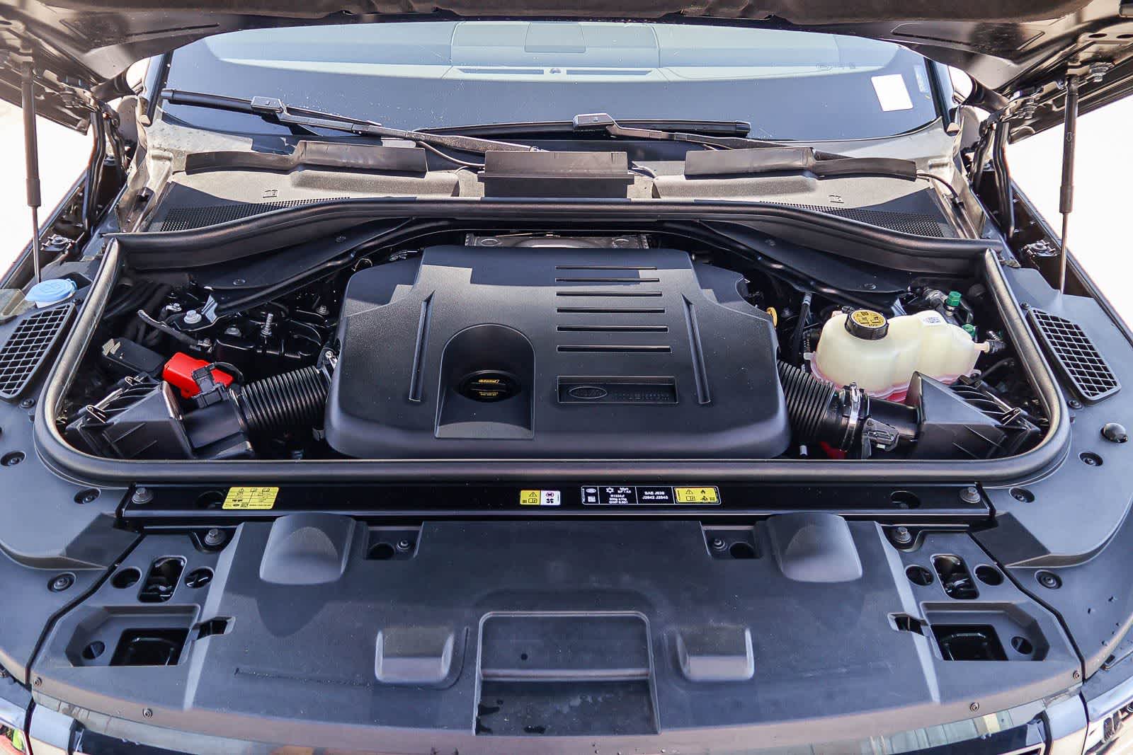 Thumbnail: 2025 Land Rover Range Rover Sport - 28