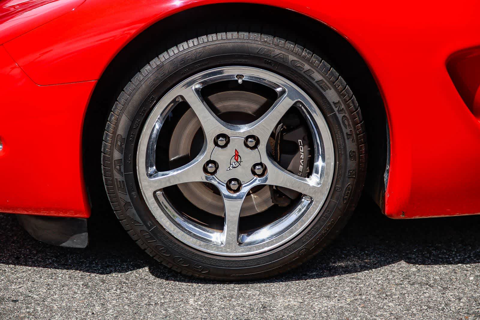 Thumbnail: 2004 Chevrolet Corvette - 9