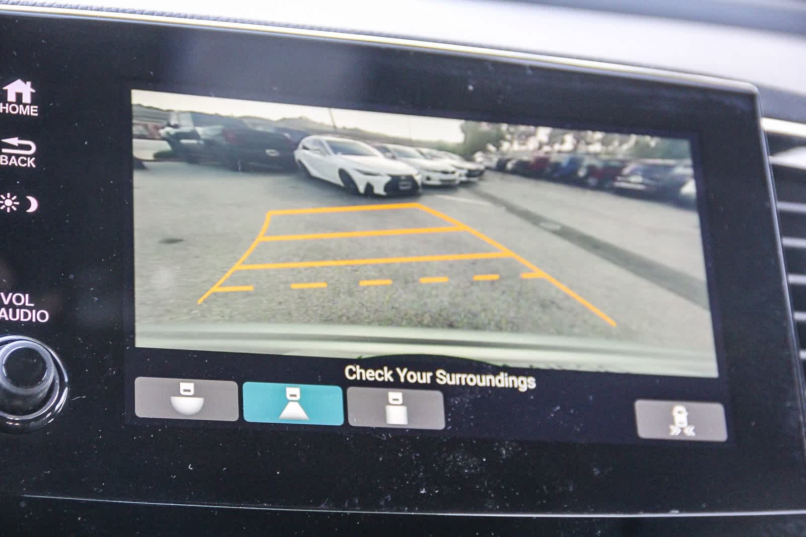 Thumbnail: 2020 Honda Pilot - 27