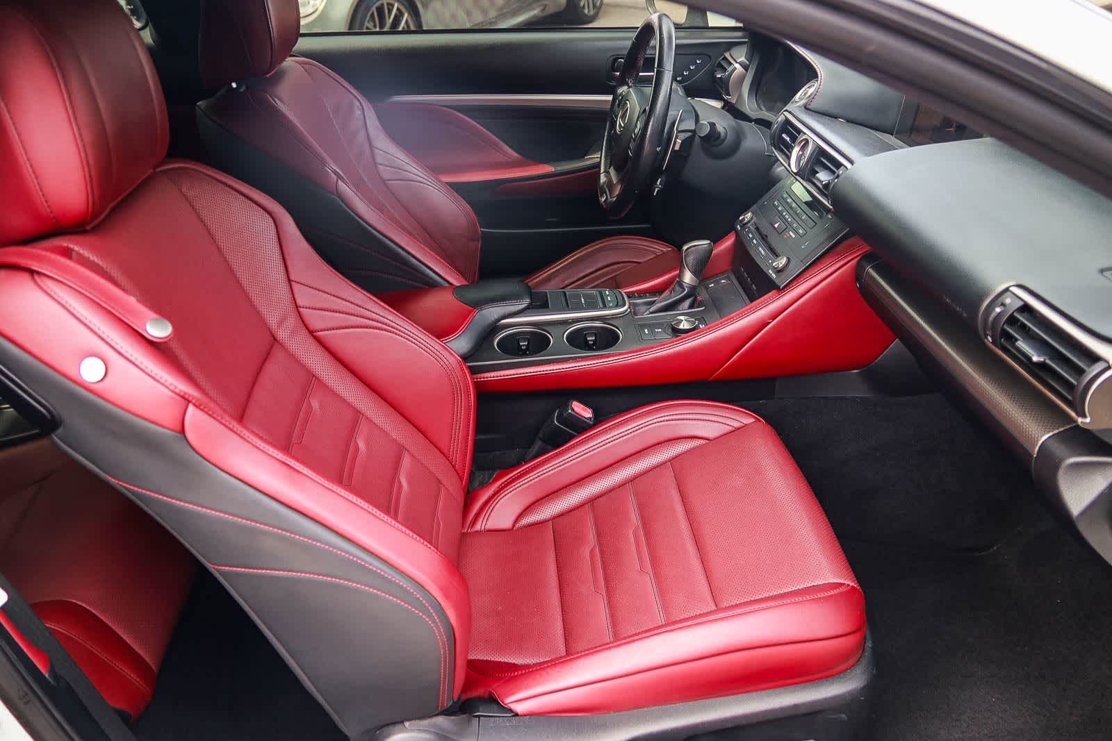 Thumbnail: 2016 Lexus RC - 17