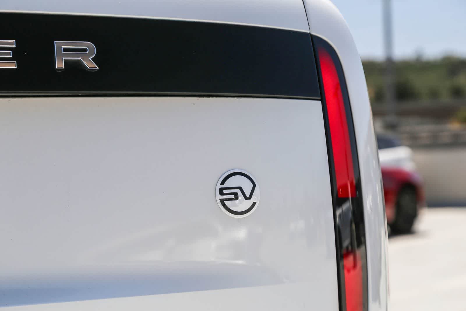 Thumbnail: 2023 Land Rover Range Rover - 8