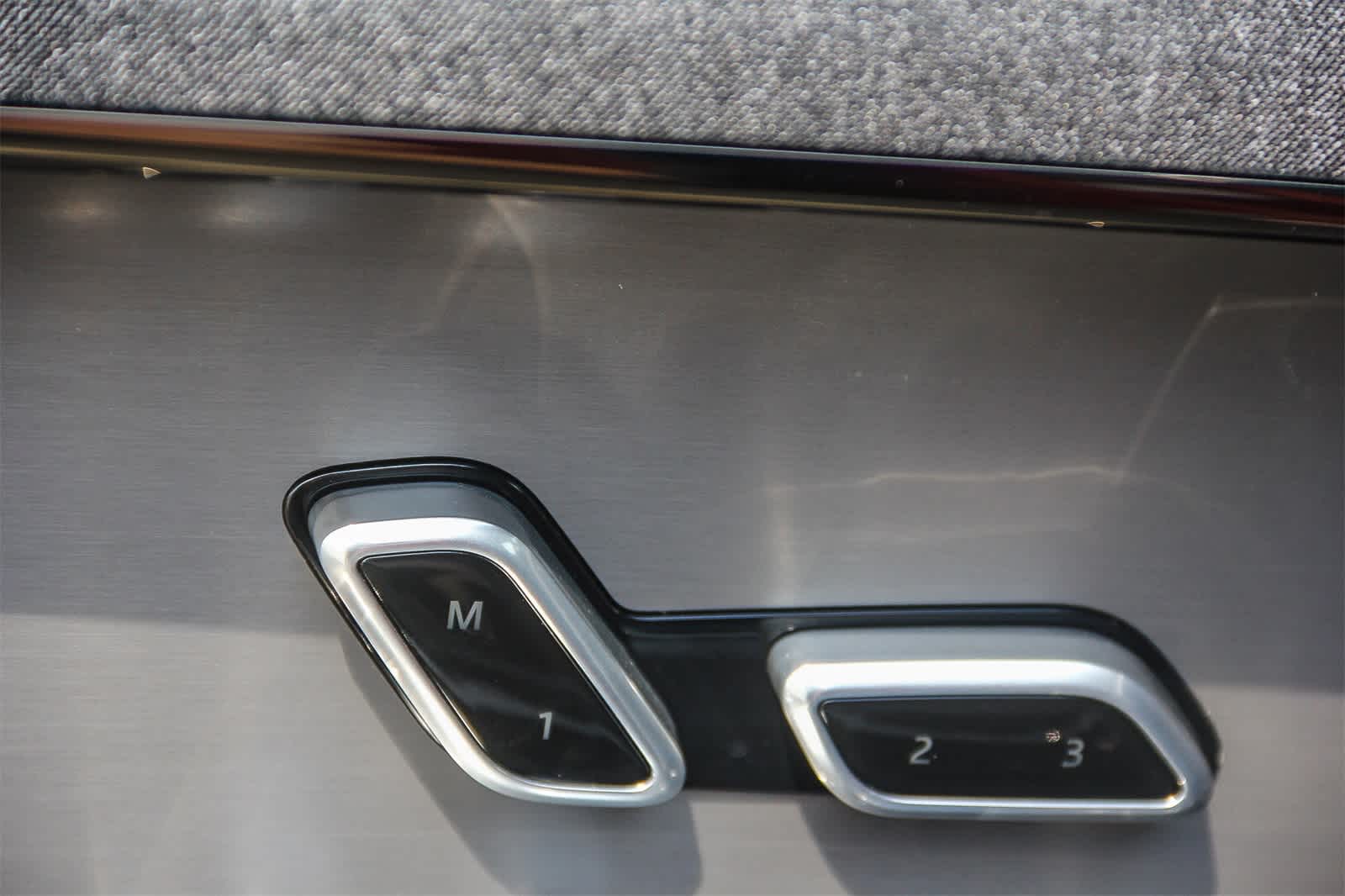 Thumbnail: 2025 Land Rover Range Rover Sport - 18