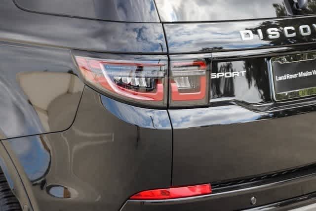 Thumbnail: 2025 Land Rover Discovery Sport - 9