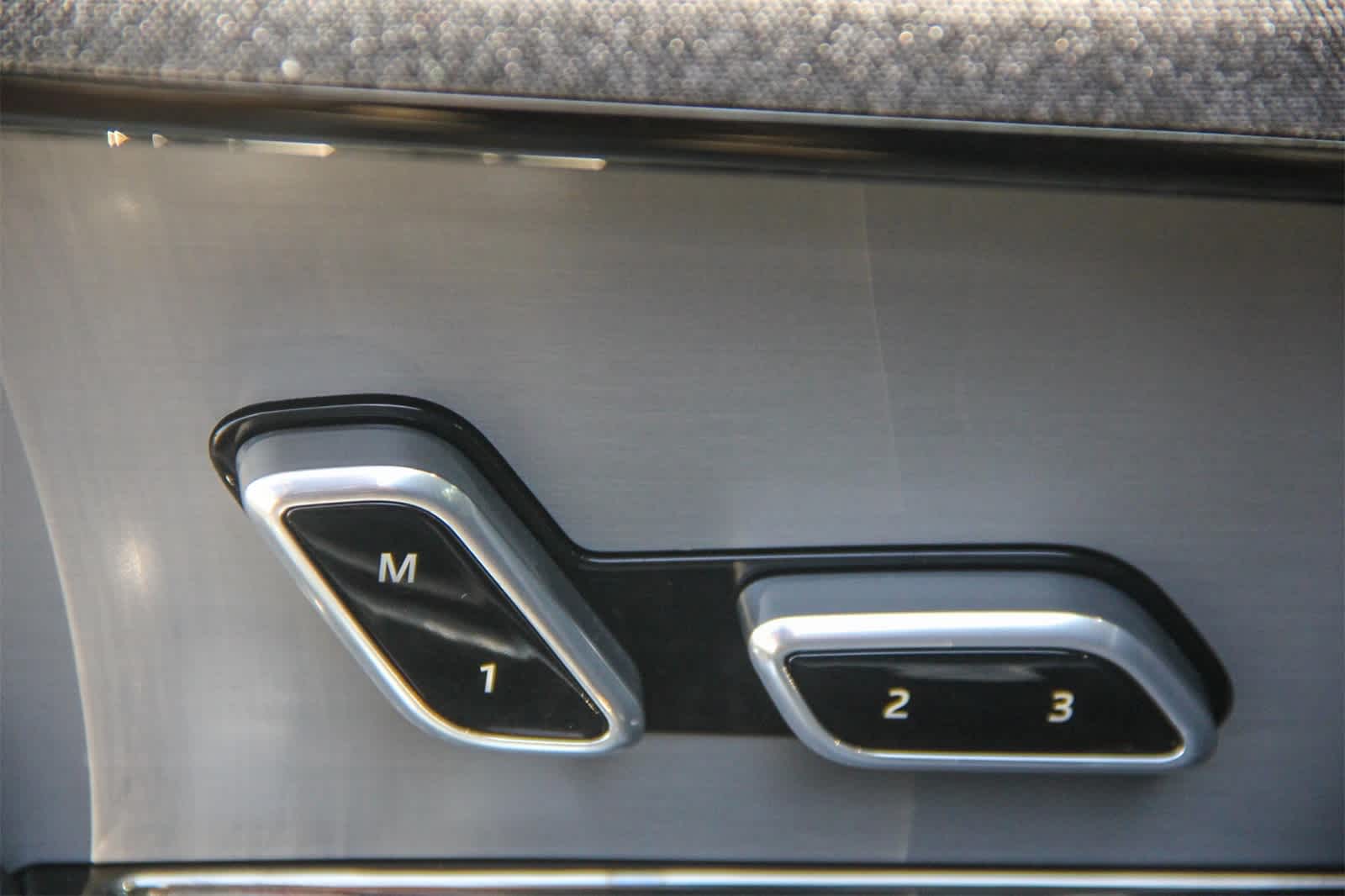 Thumbnail: 2023 Land Rover Range Rover Sport - 18