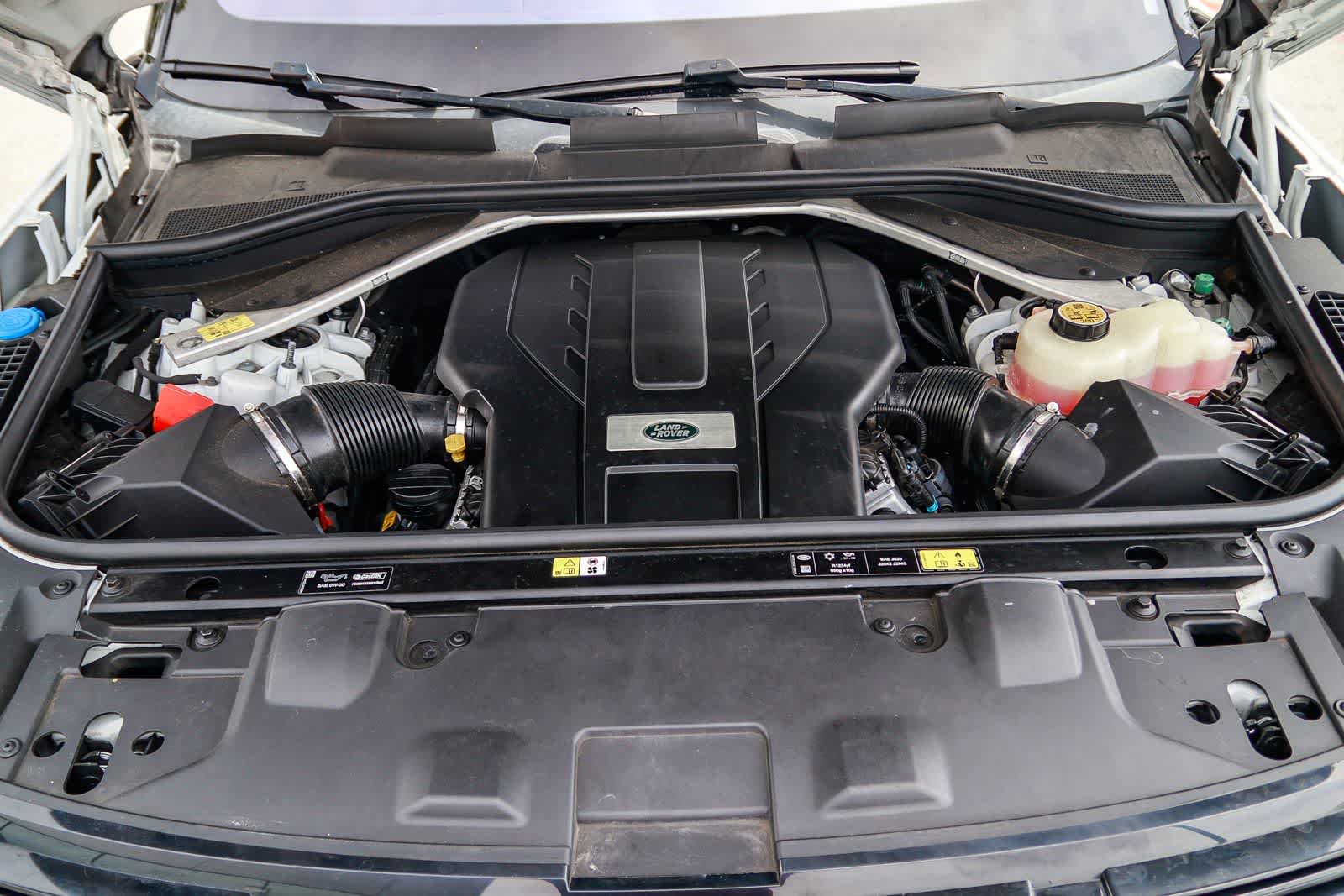 Thumbnail: 2023 Land Rover Range Rover - 30