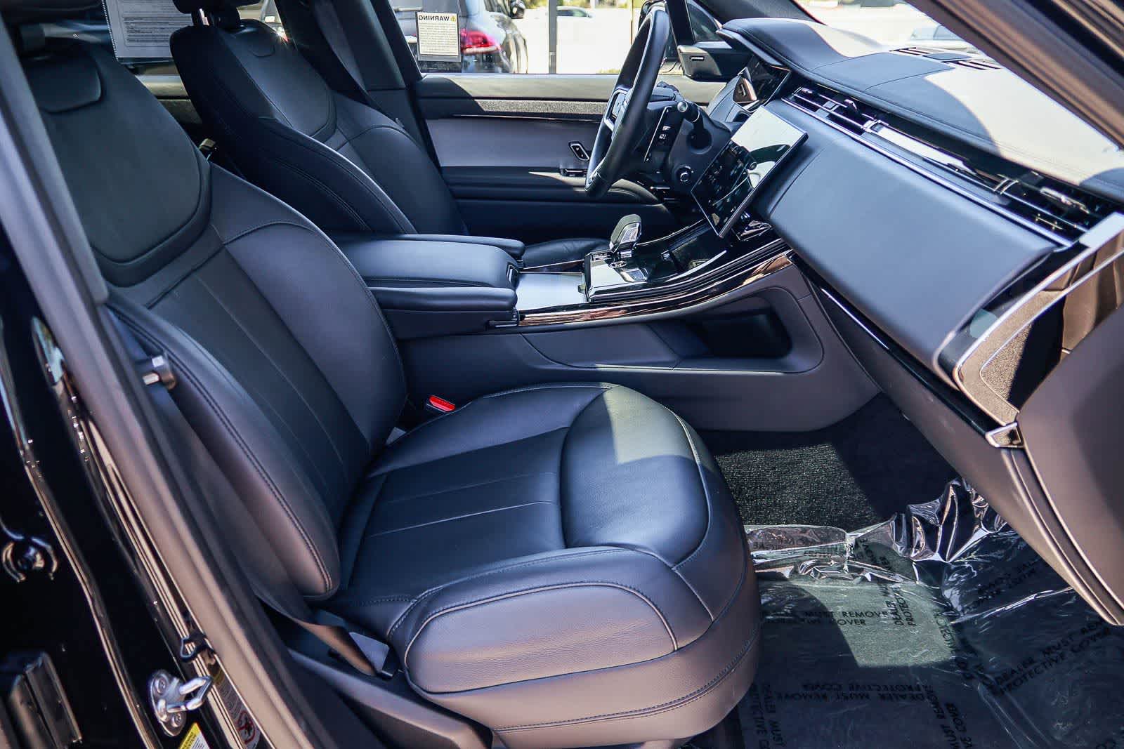 Thumbnail: 2025 Land Rover Range Rover Sport - 17