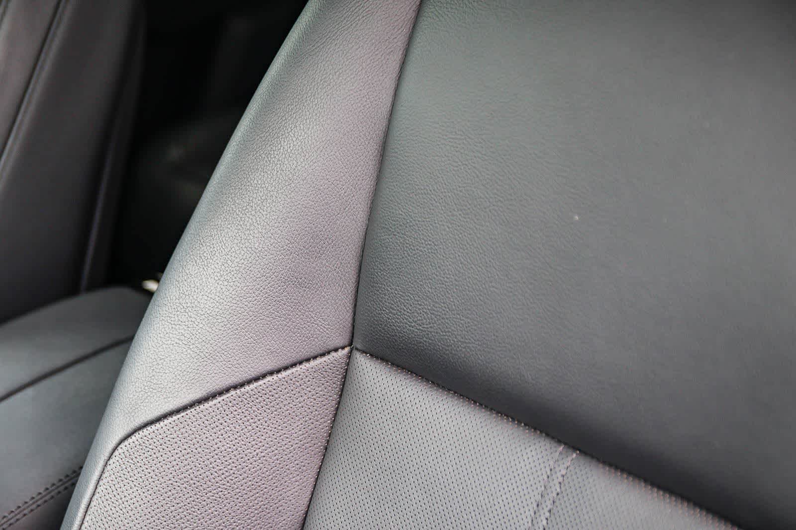 Thumbnail: 2025 Land Rover Range Rover Velar - 27