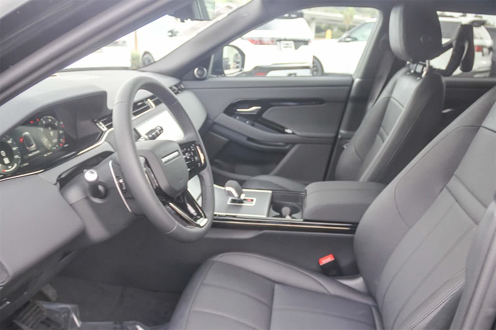 Thumbnail: 2026 Land Rover Range Rover Evoque - 20