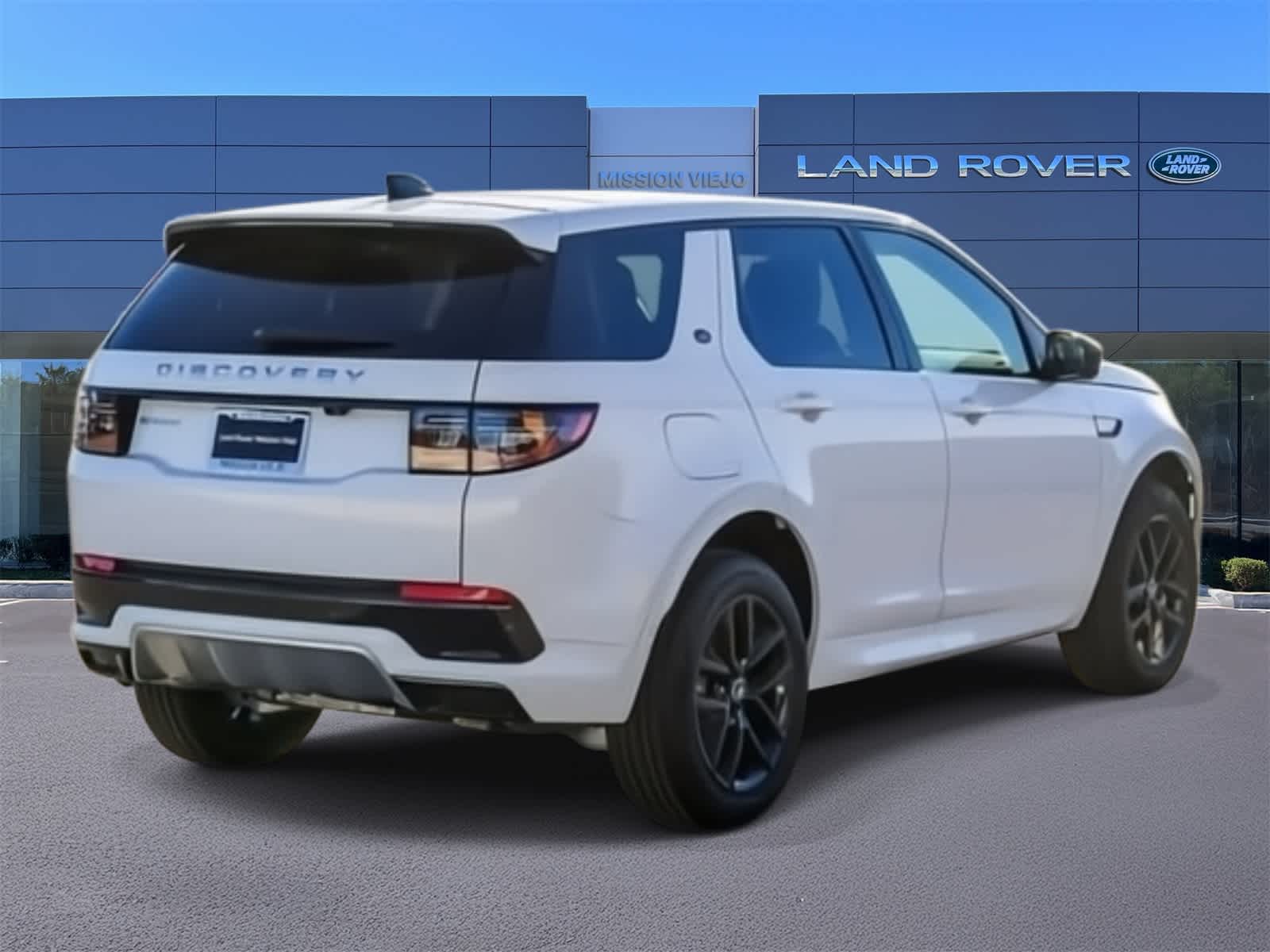 Thumbnail: 2024 Land Rover Discovery Sport - 4