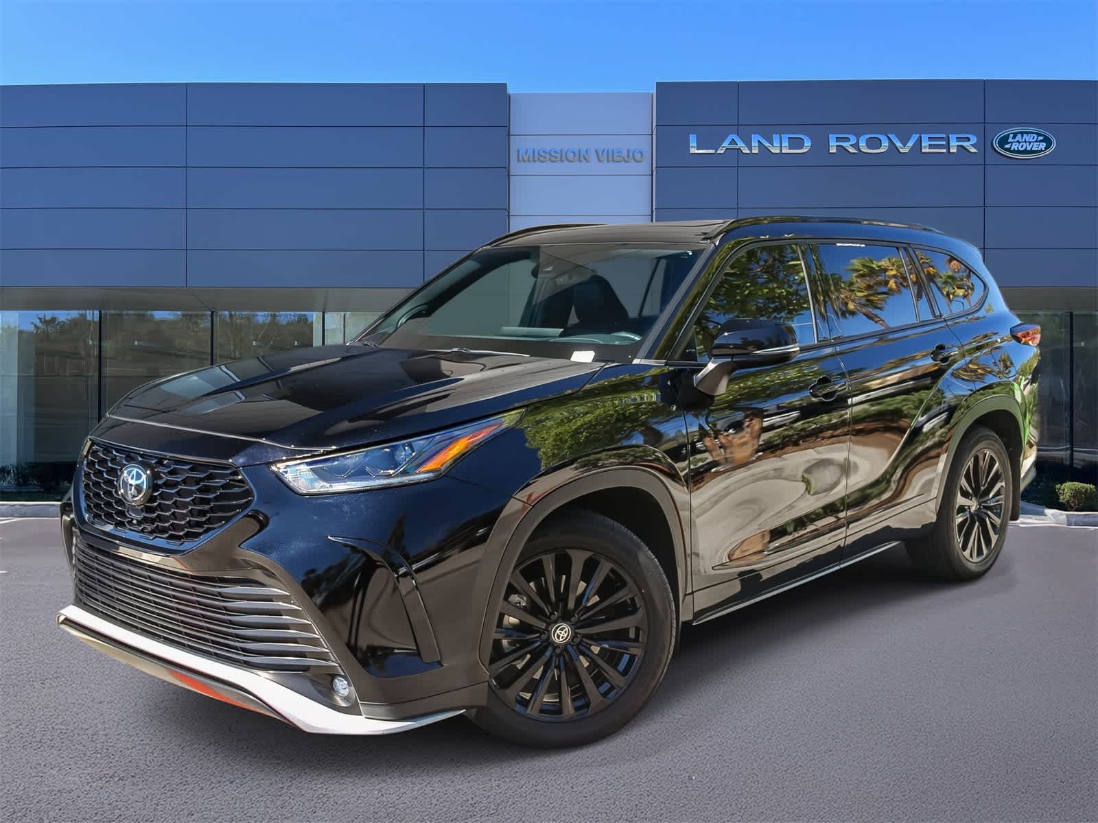 Thumbnail: 2023 Toyota Highlander - 1