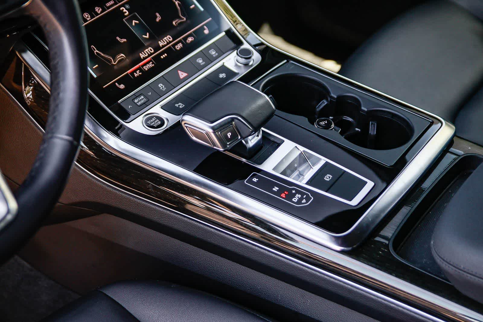Thumbnail: 2022 Audi Q7 - 16