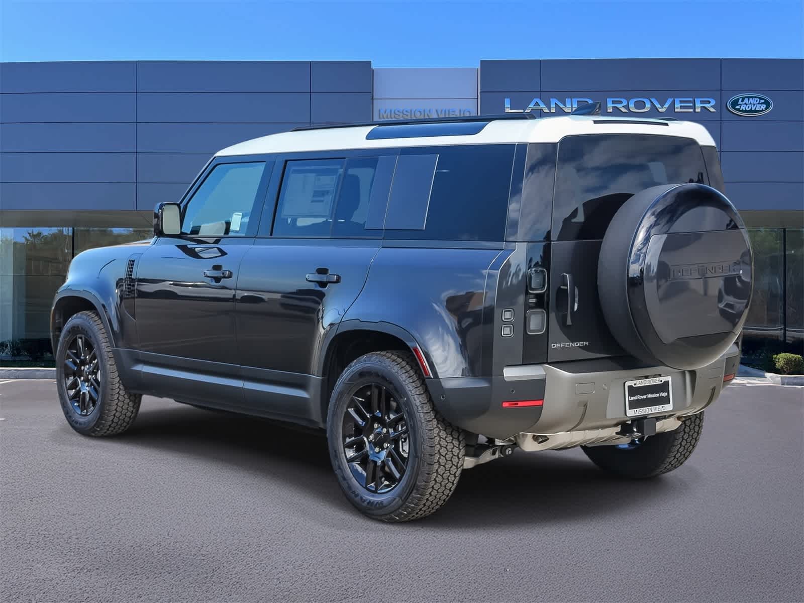 Thumbnail: 2026 Land Rover Defender - 4