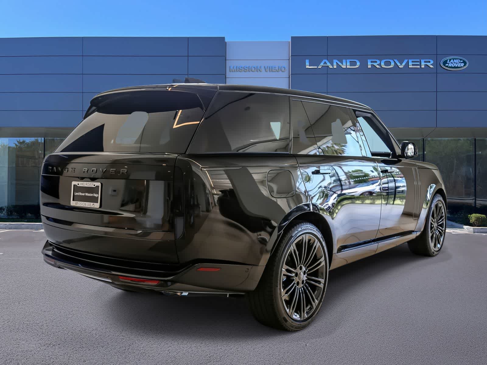 Thumbnail: 2026 Land Rover Range Rover - 4