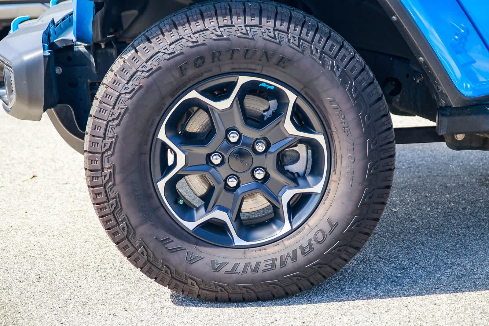 Thumbnail: 2022 Jeep Wrangler - 9