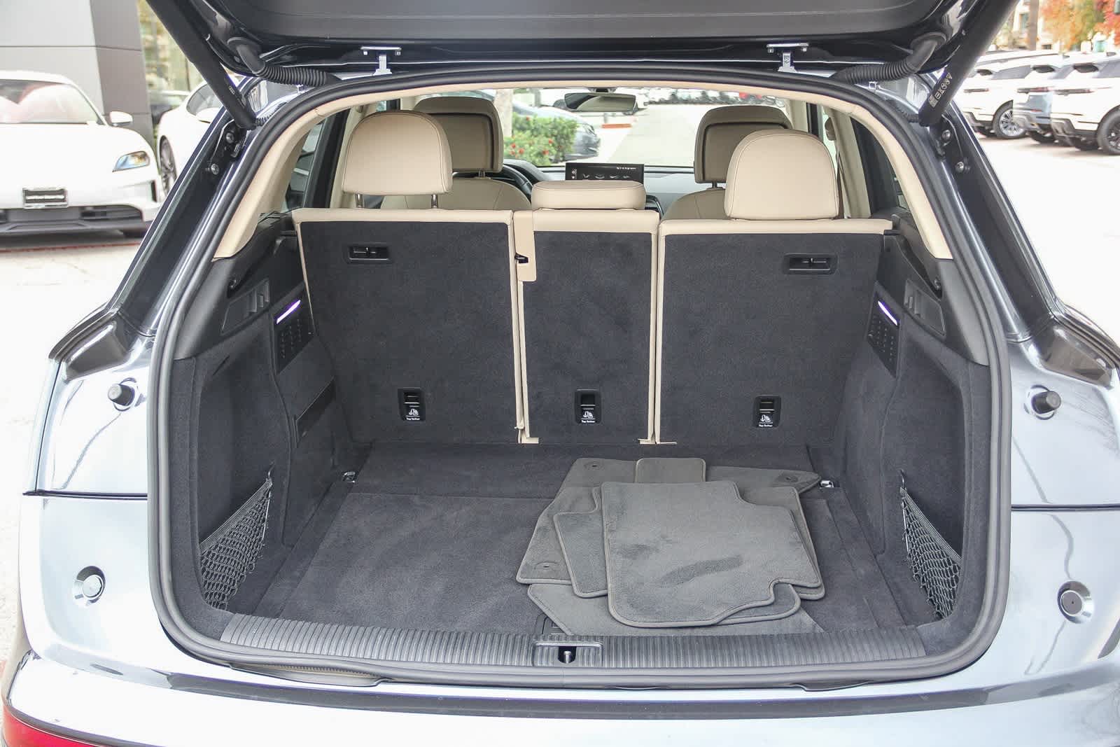 Thumbnail: 2023 Audi Q5 - 23