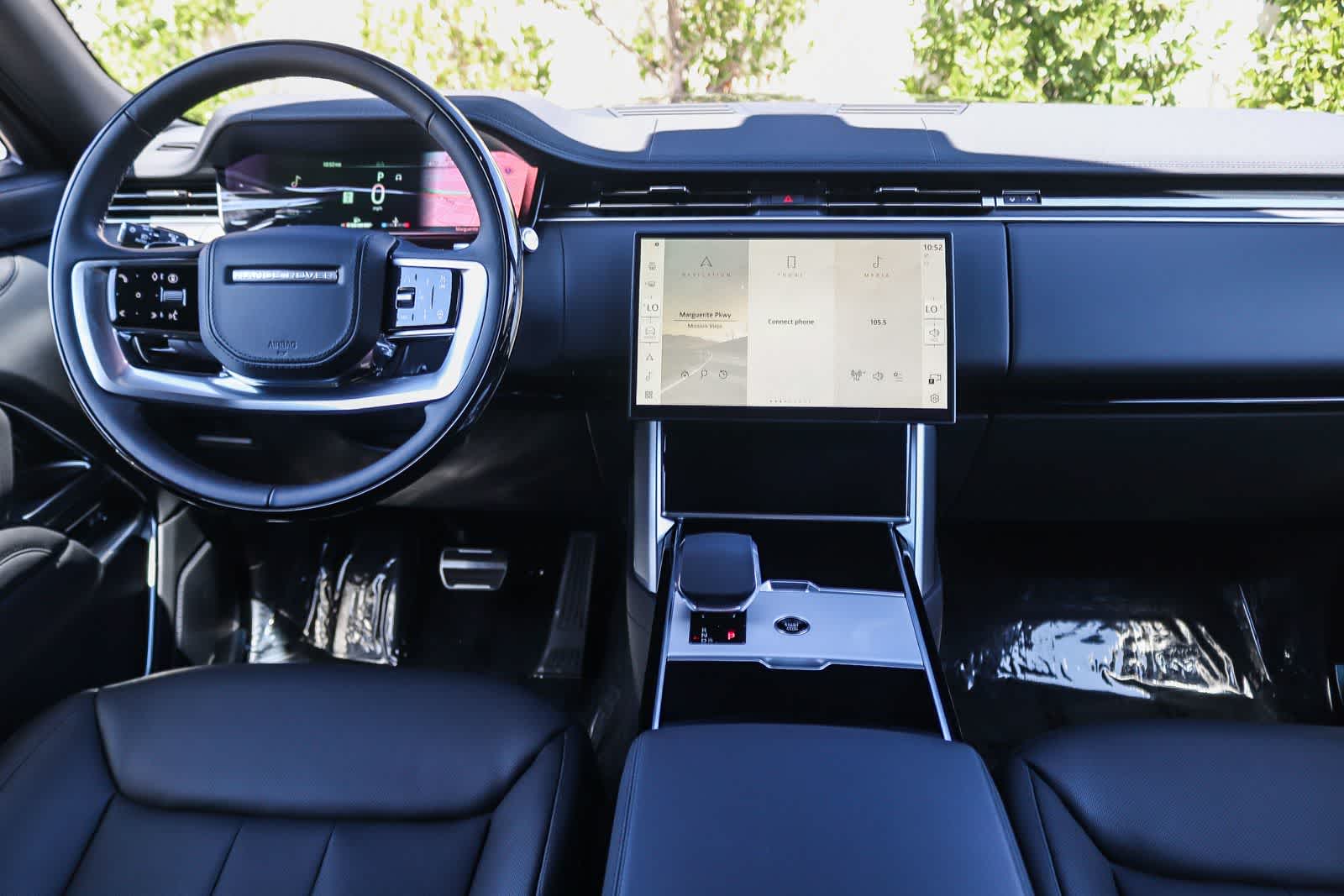 Thumbnail: 2026 Land Rover Range Rover - 12