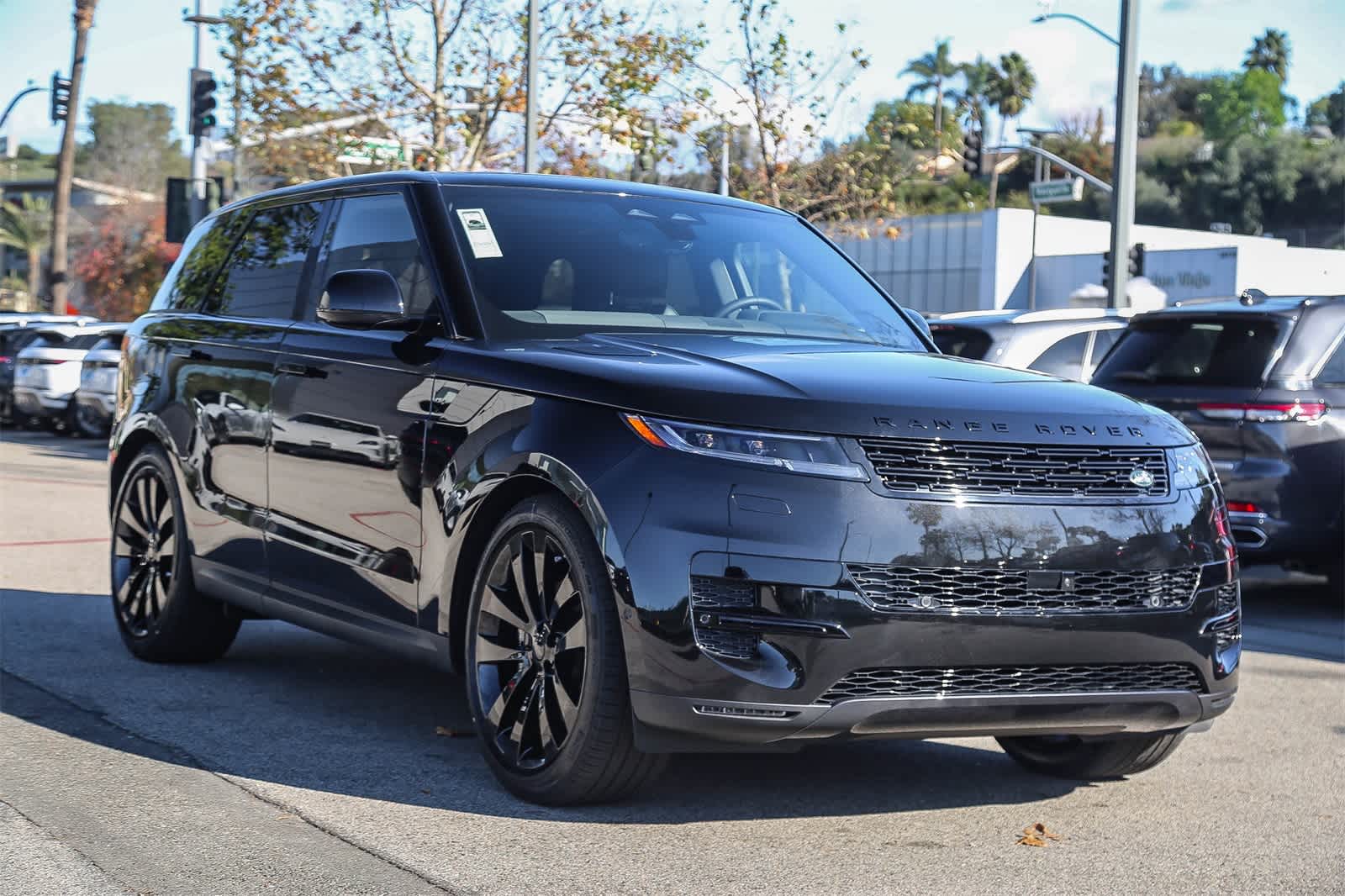 Thumbnail: 2026 Land Rover Range Rover Sport - 3