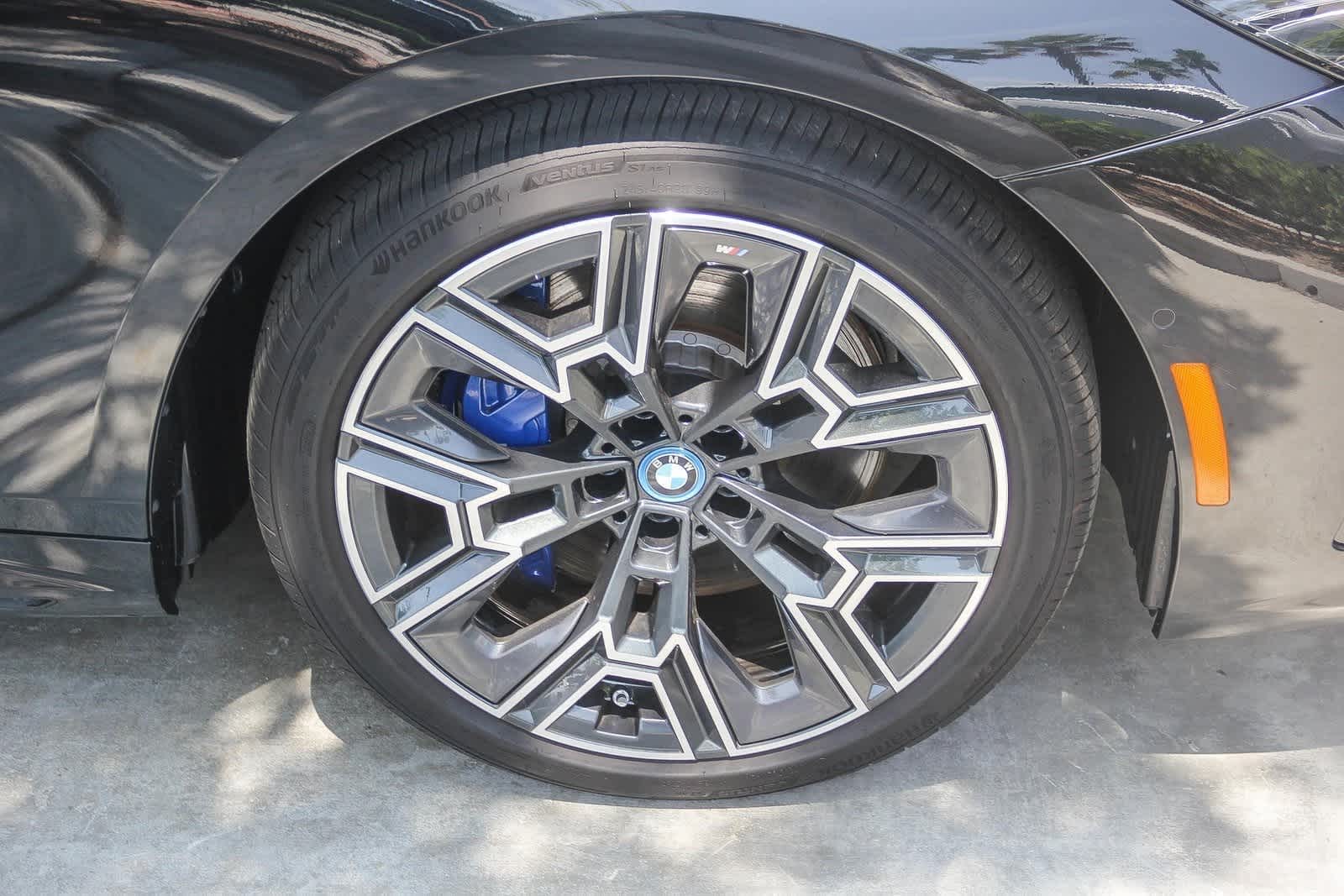 Thumbnail: 2024 BMW i5 - 9