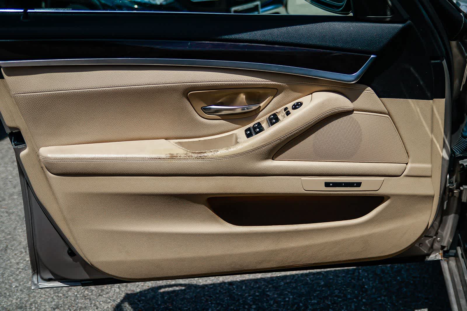 Thumbnail: 2014 BMW 5 Series - 21