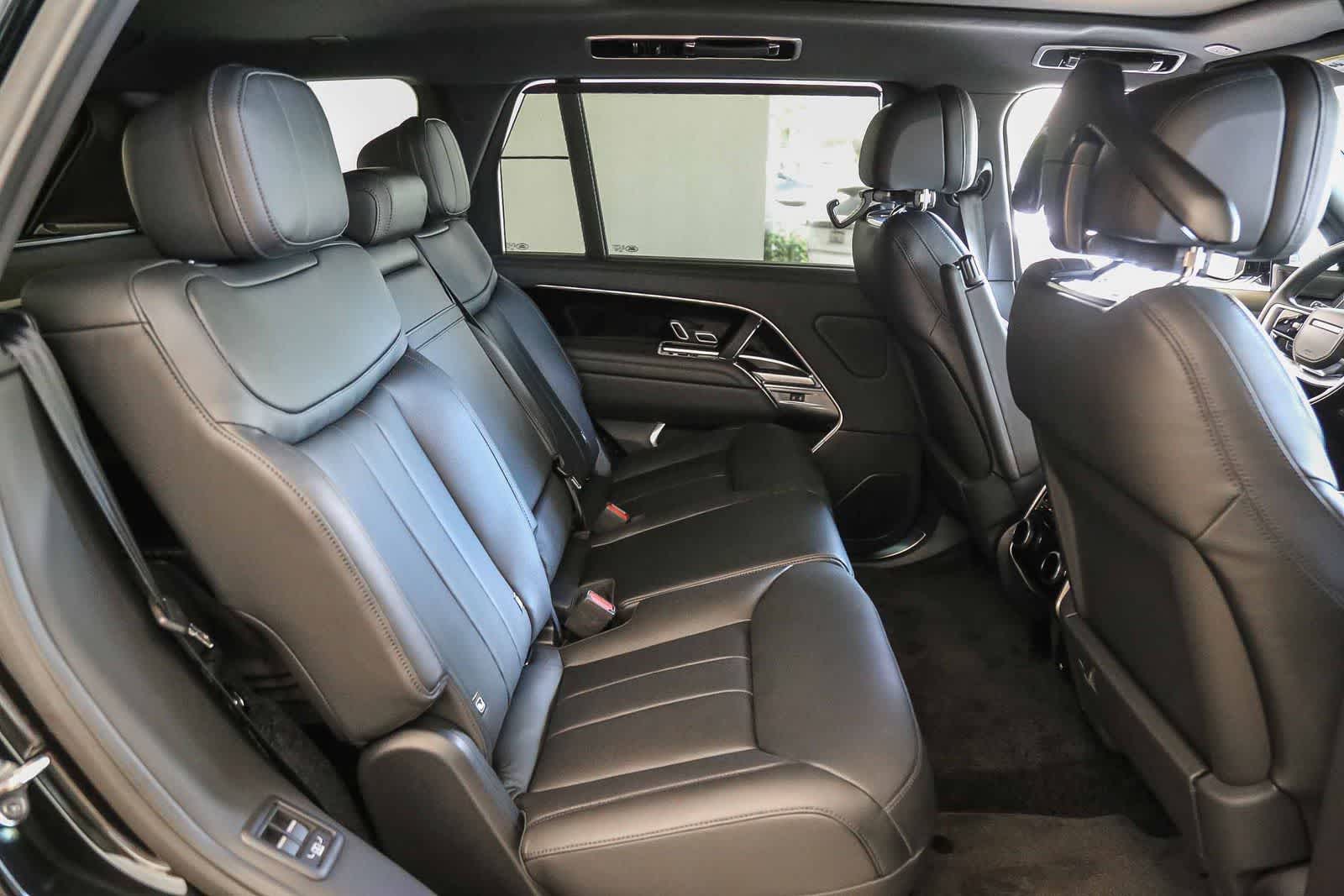 Thumbnail: 2026 Land Rover Range Rover - 15