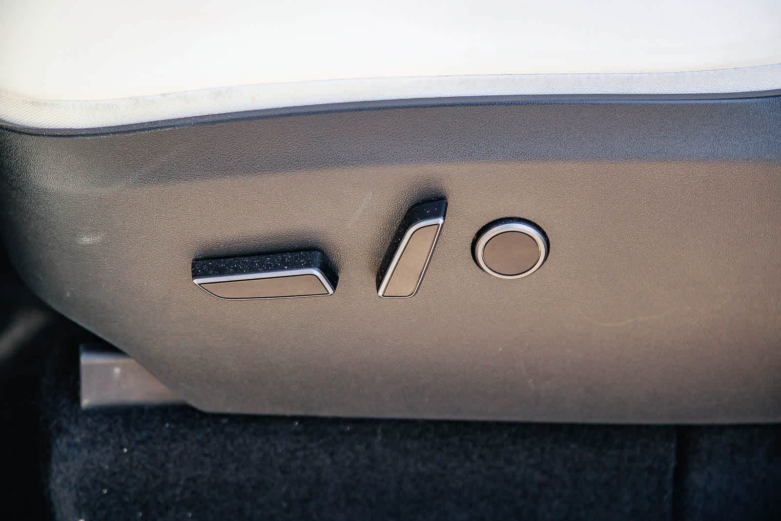 Thumbnail: 2023 Tesla Model Y - 22