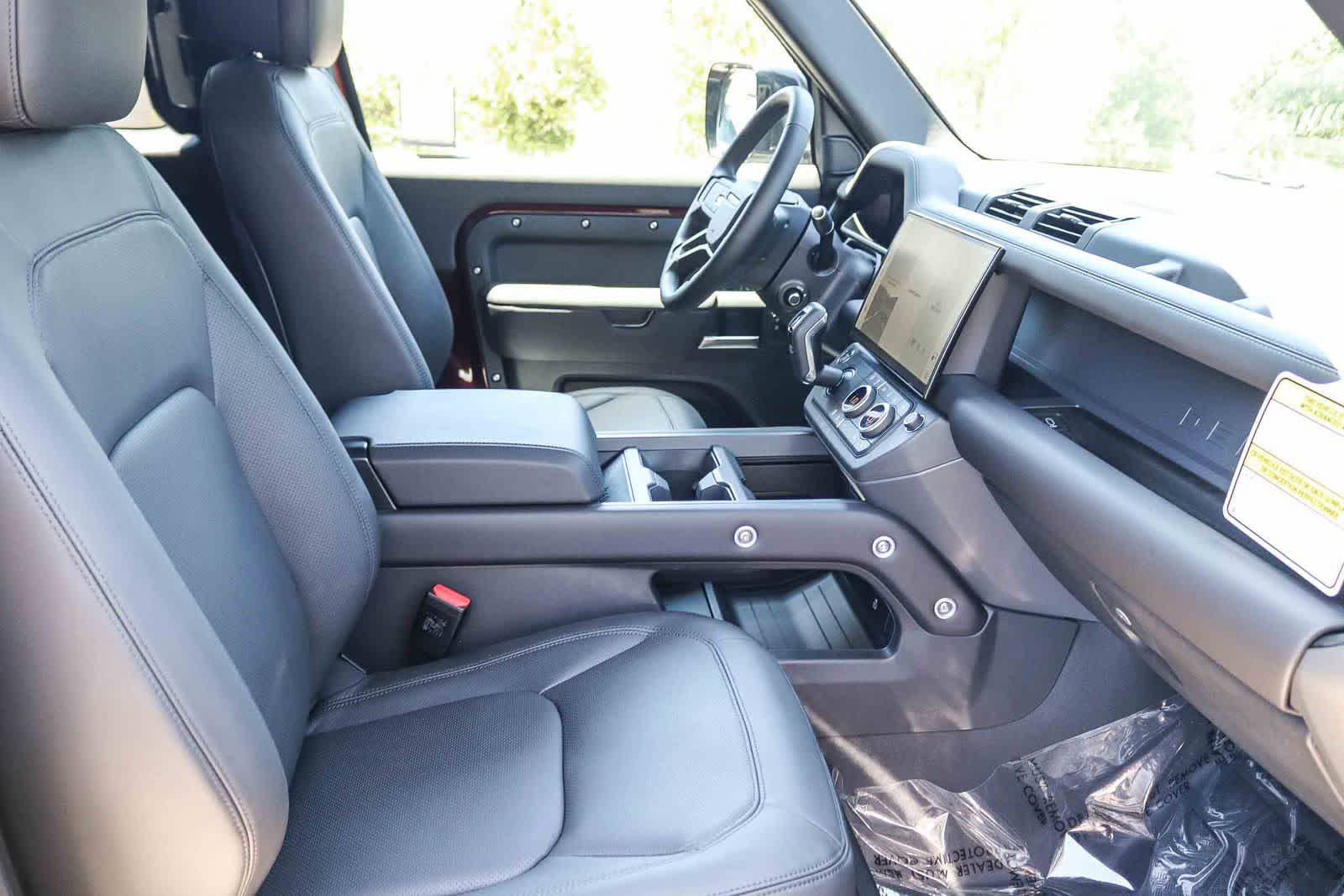 Thumbnail: 2026 Land Rover Defender - 15