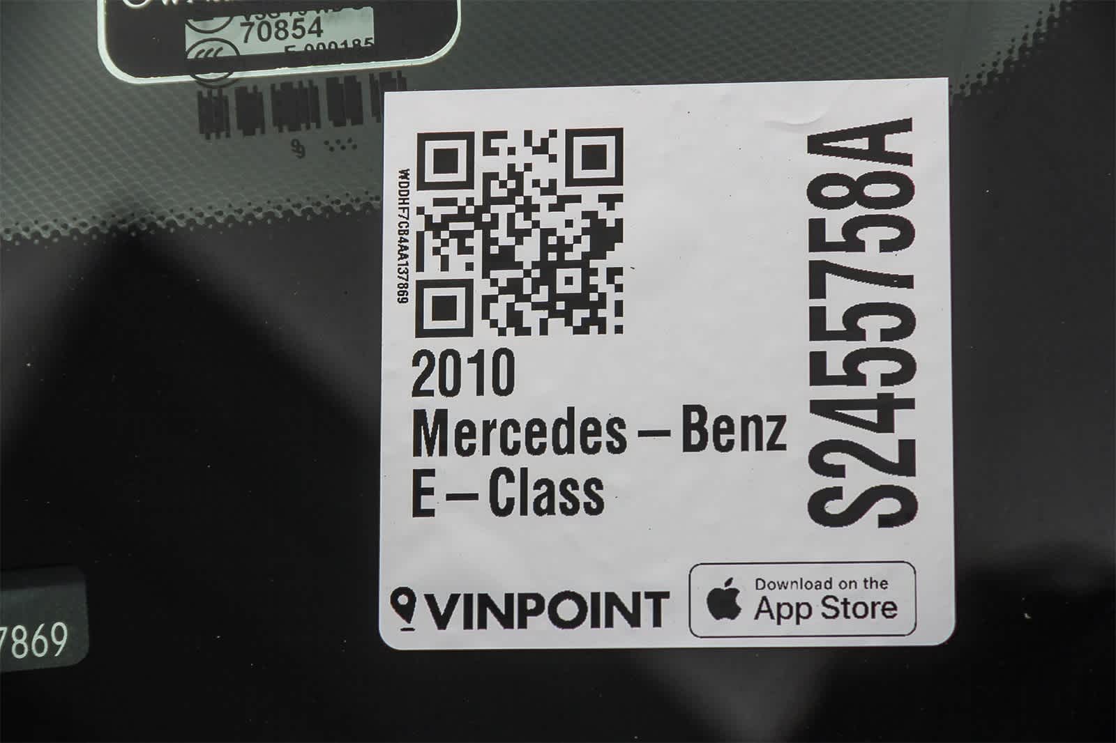 Thumbnail: 2010 Mercedes-Benz E-Class - 28