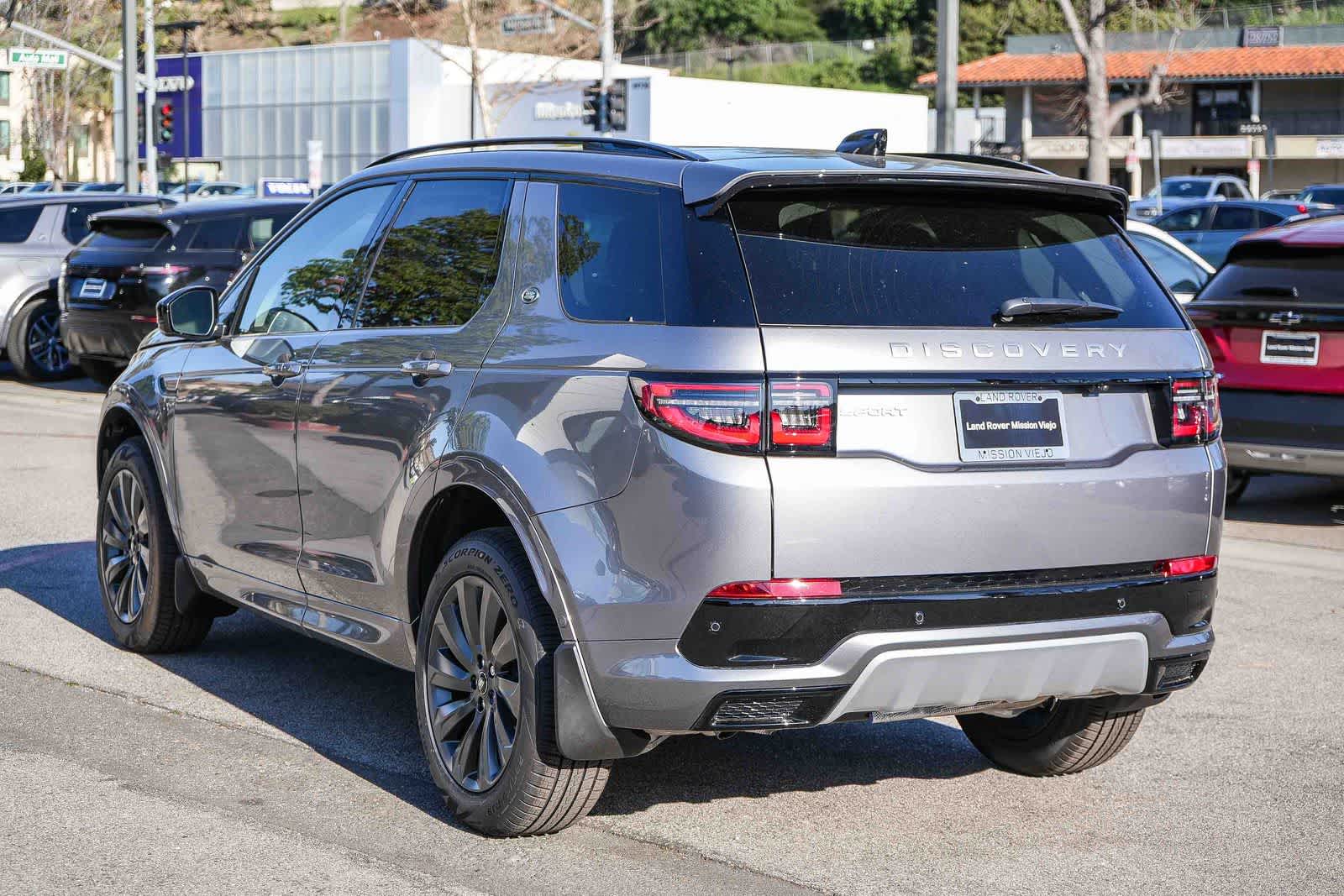 Thumbnail: 2025 Land Rover Discovery Sport - 6